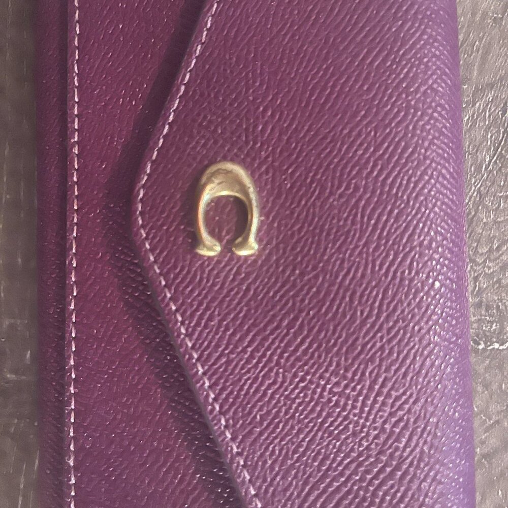 COACH WALLET (EGGPLANT)